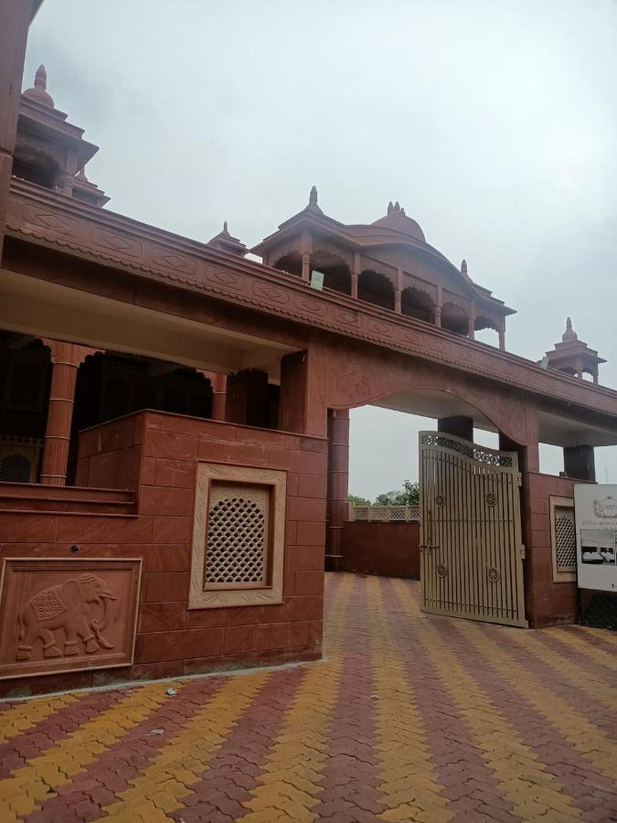 Hotel Rajwada Palace Orchha Exterior photo