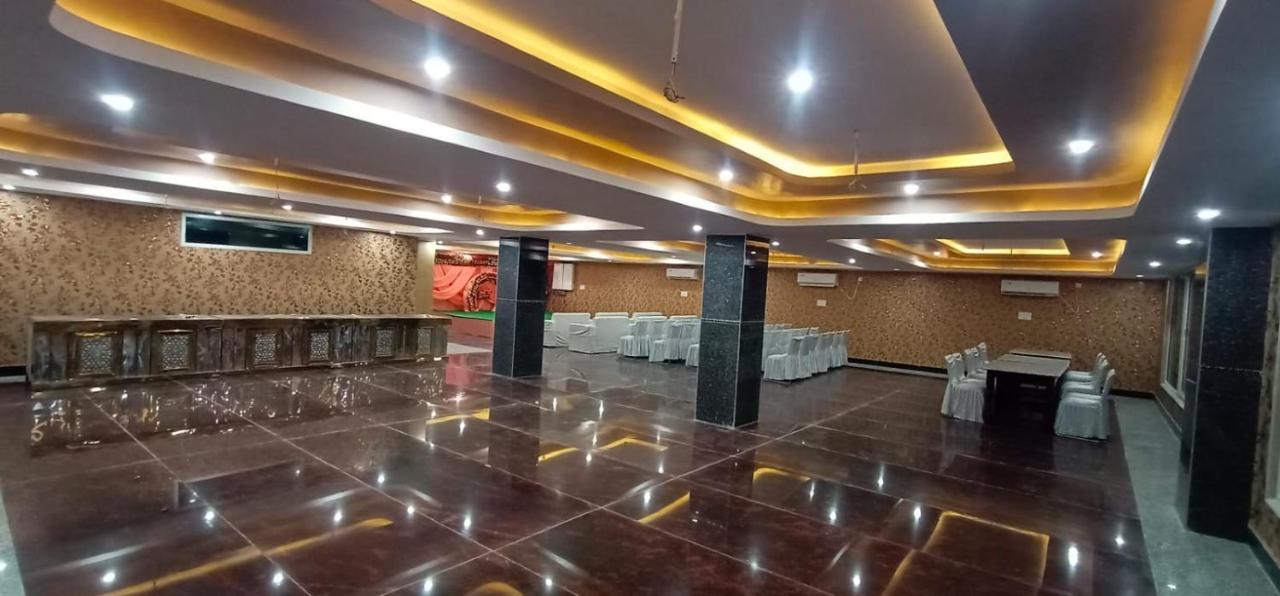 Hotel Rajwada Palace Orchha Exterior photo